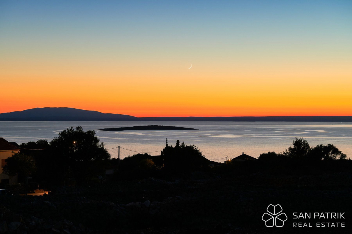 Villa autoctona tra ulivi millenari sull'isola di Pag