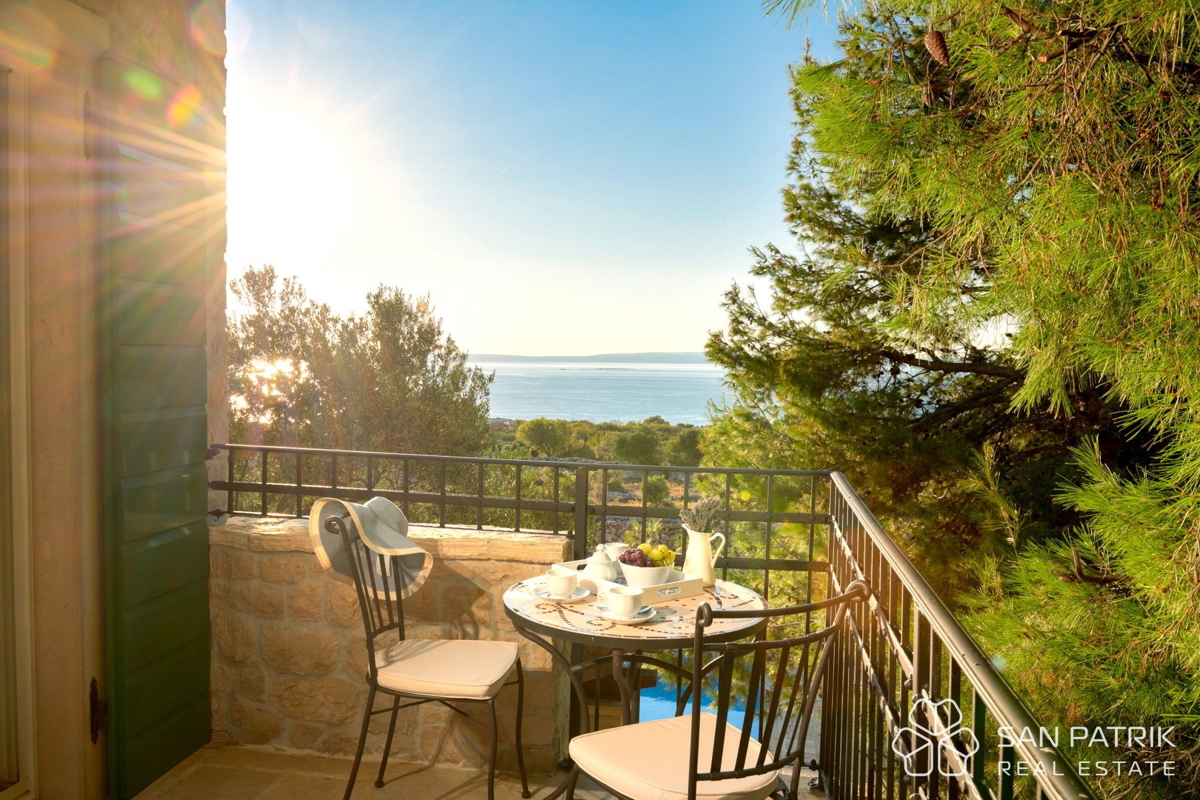 Villa autoctona tra ulivi millenari sull'isola di Pag