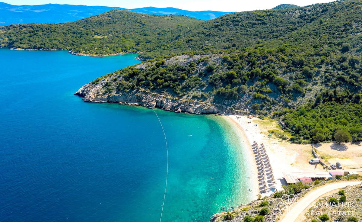 Un nuovo livello di comfort sull'isola di Krk – moderna nuova costruzione a Vrbnik