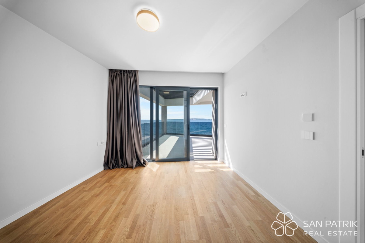 Privlaka Seafront Residences – attico moderno in prima fila sul mare