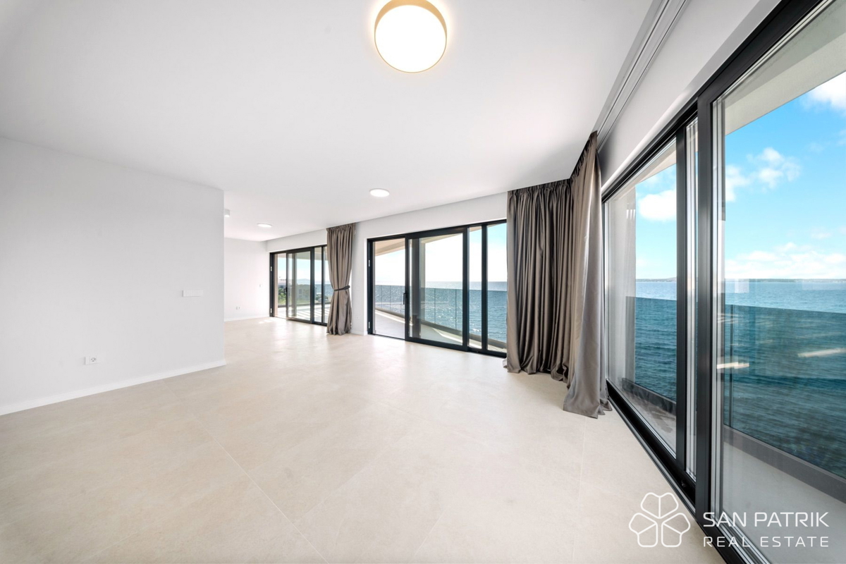 Privlaka Seafront Residences – attico moderno in prima fila sul mare