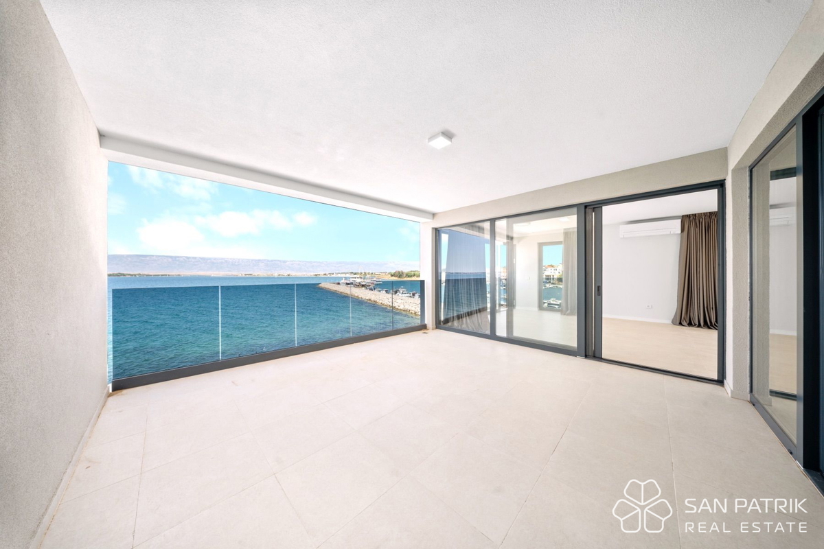 Privlaka Seafront Residences – attico moderno in prima fila sul mare