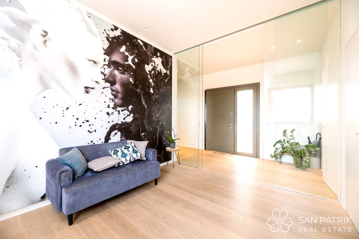 Villa mediterranea con piscina e vista mare a Umag