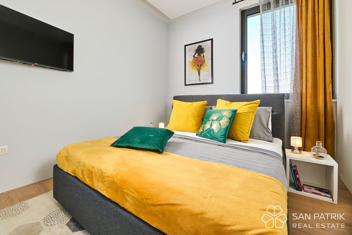 Villa mediterranea con piscina e vista mare a Umag