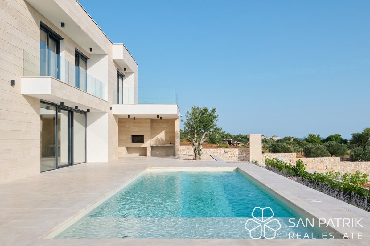 Villa di lusso con vista panoramica sul mare, nei dintorni di Biograd na moru