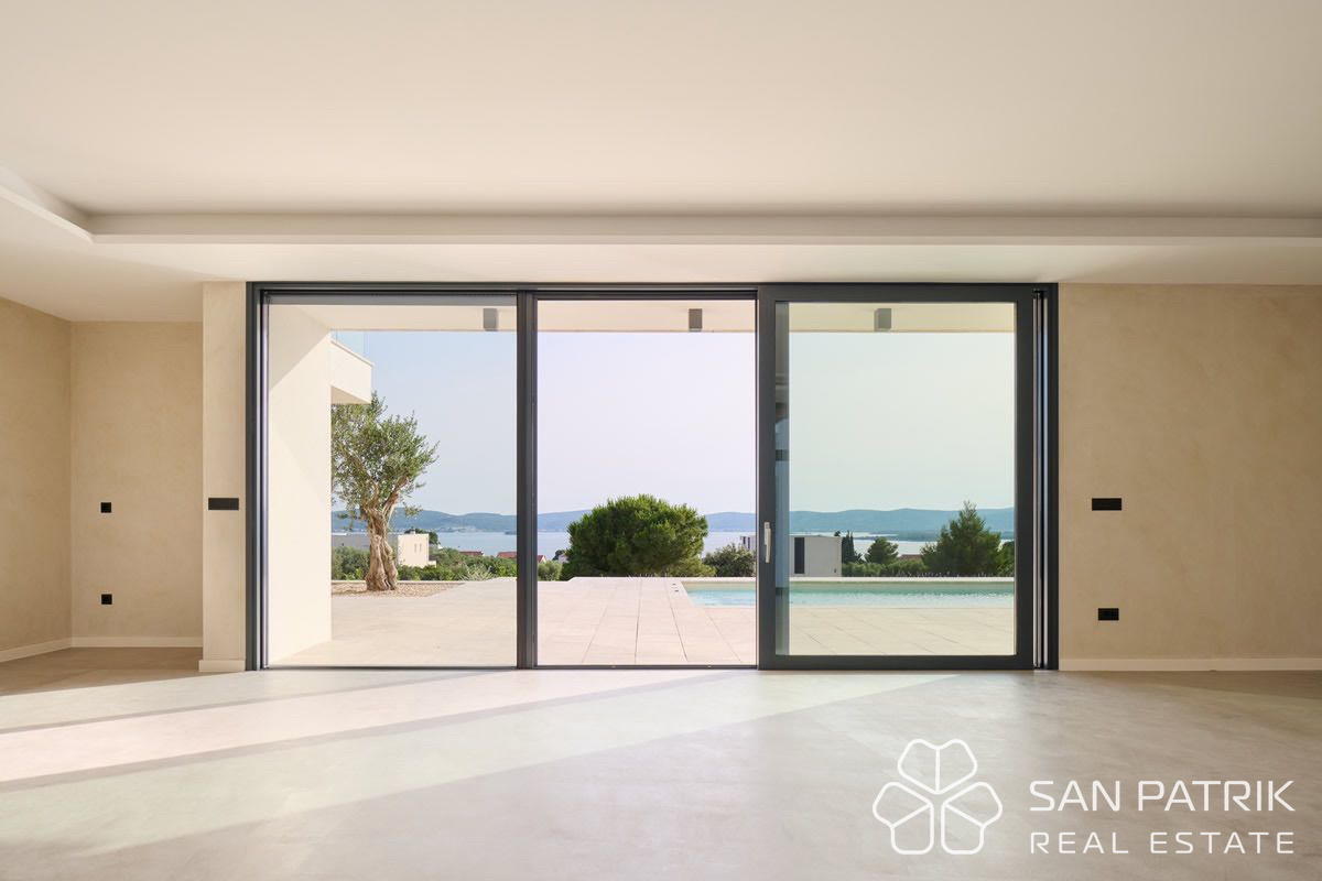 Villa di lusso con vista panoramica sul mare, nei dintorni di Biograd na moru