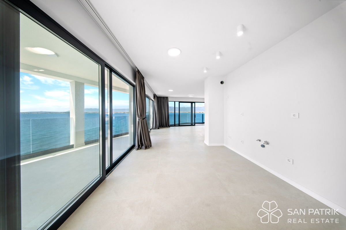 Privlaka Seafront Residences – appartamento moderno (74 m2) in prima fila sul mare