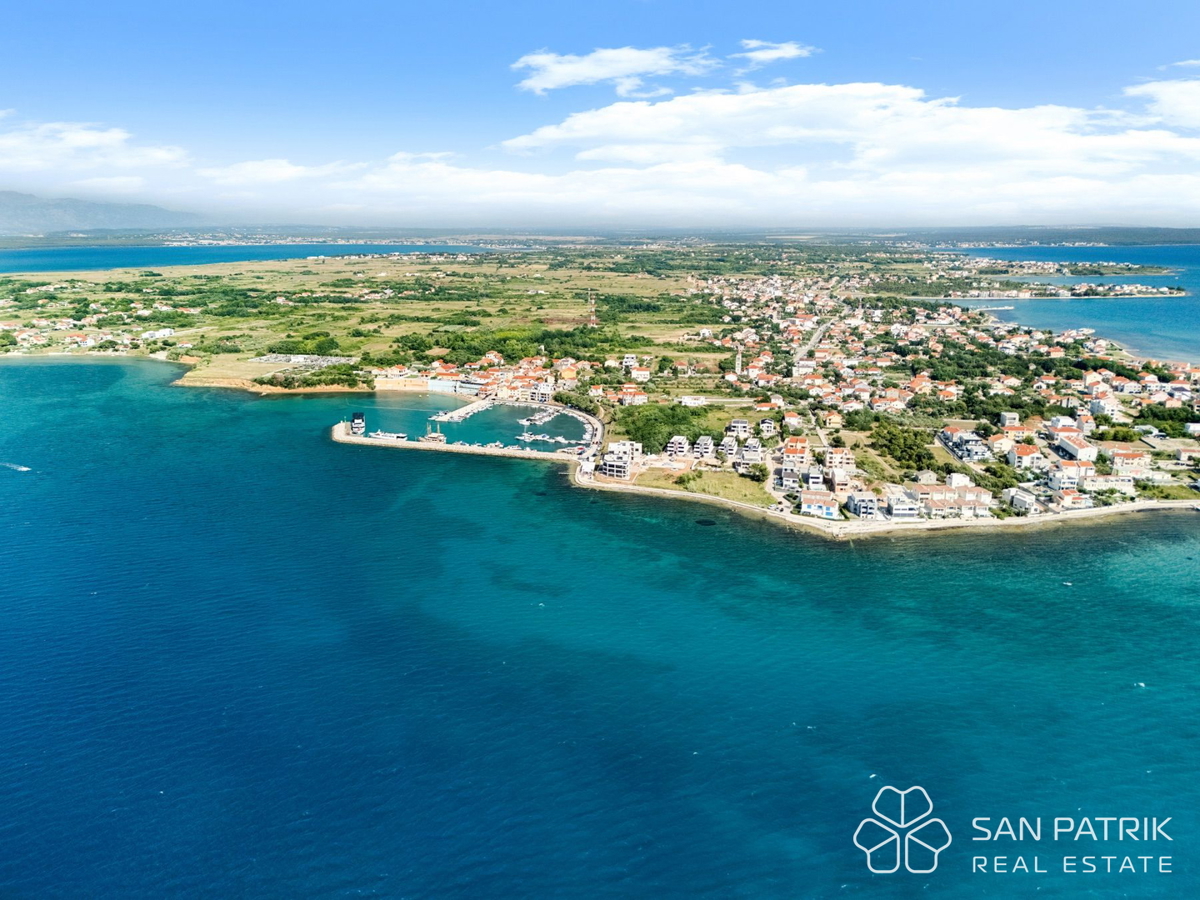 Privlaka Seafront Residences – appartamento moderno (74 m2) in prima fila sul mare