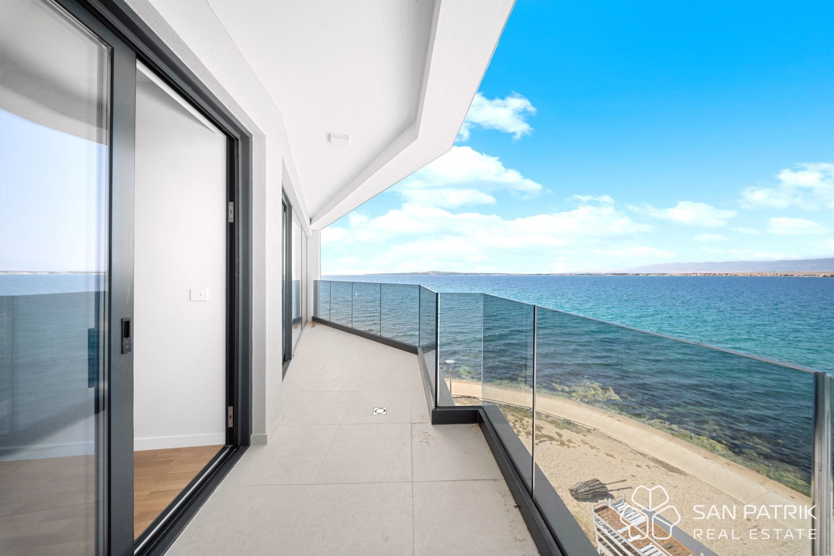 Privlaka Seafront Residences – appartamento moderno (74 m2) in prima fila sul mare