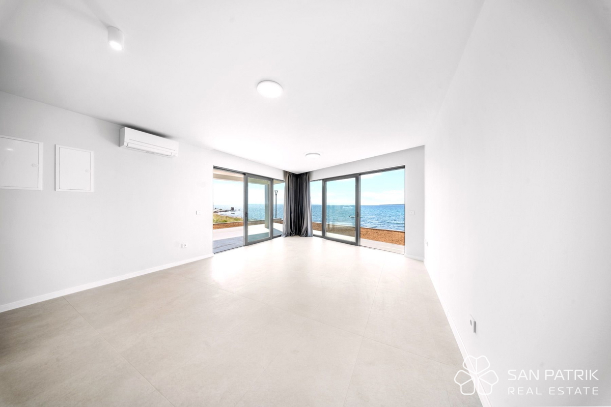 Privlaka Seafront Residences – appartamento moderno (74 m2) in prima fila sul mare