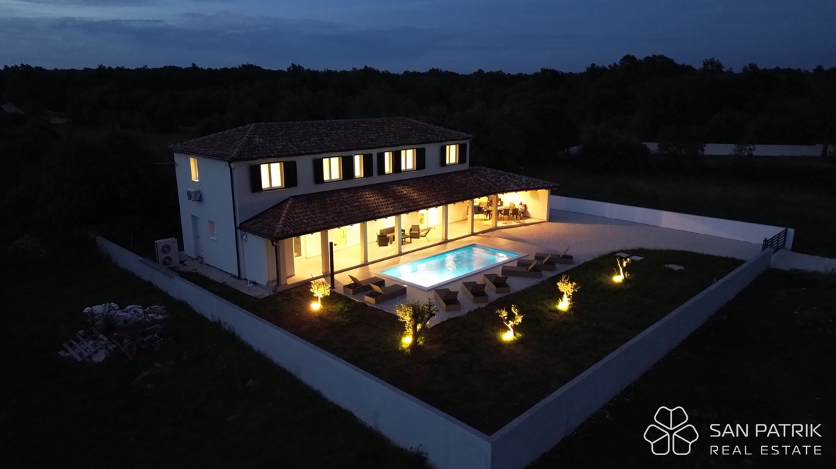 Casa moderna con piscina in ambiente naturale nel centro dell'Istria