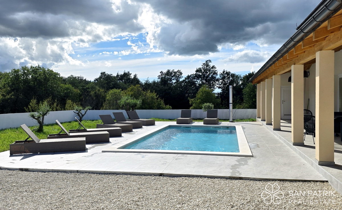 Casa moderna con piscina in ambiente naturale nel centro dell'Istria
