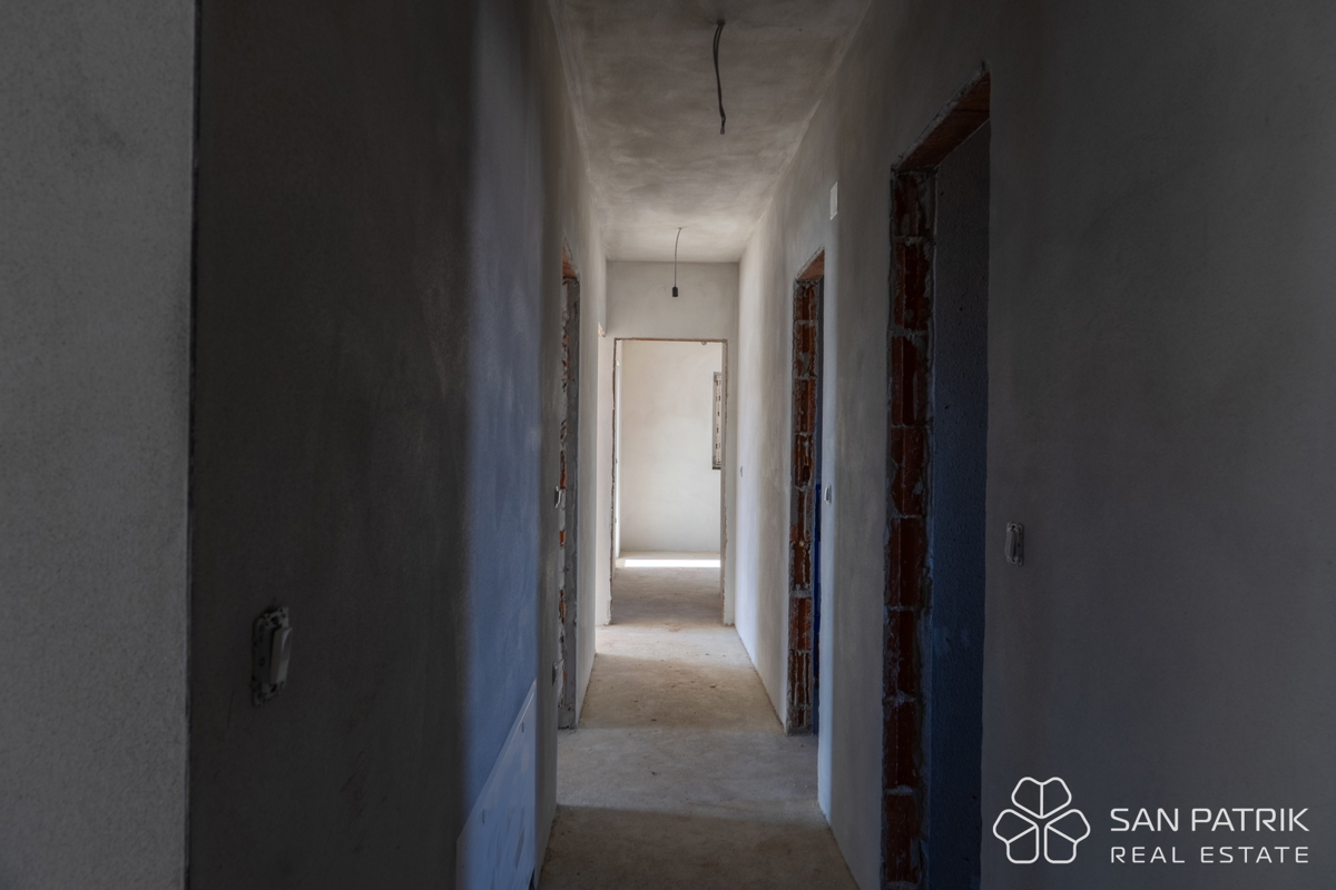 Moderna casa a piano terra (130 m2) in una posizione tranquilla vicino a Labin