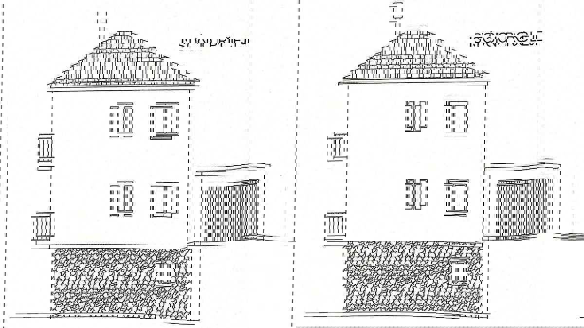 Villa ristrutturata vicino al mare con 4 unità abitative e garage