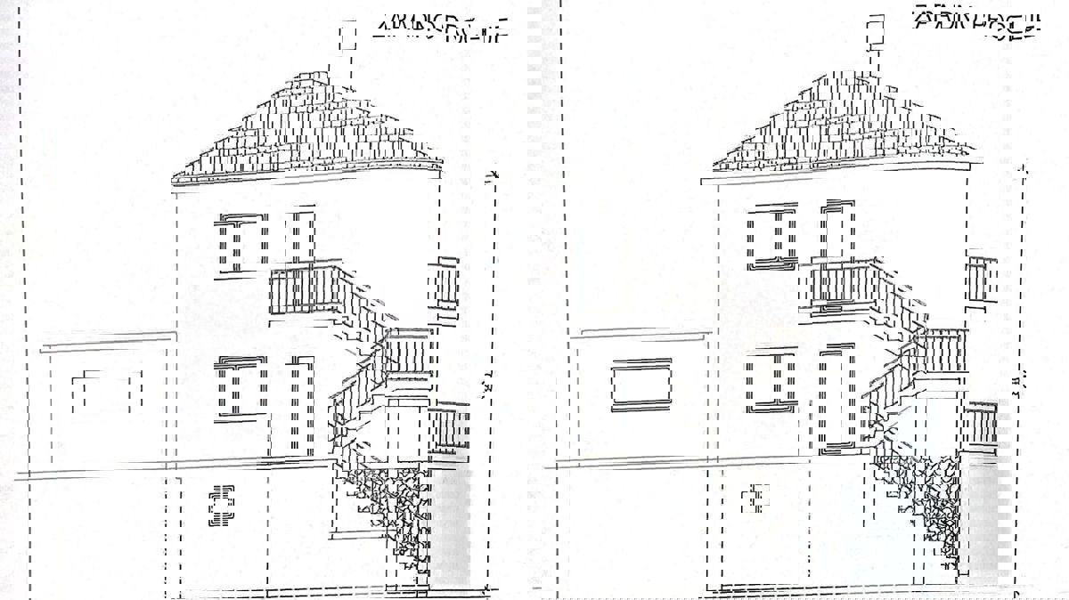 Villa ristrutturata vicino al mare con 4 unità abitative e garage