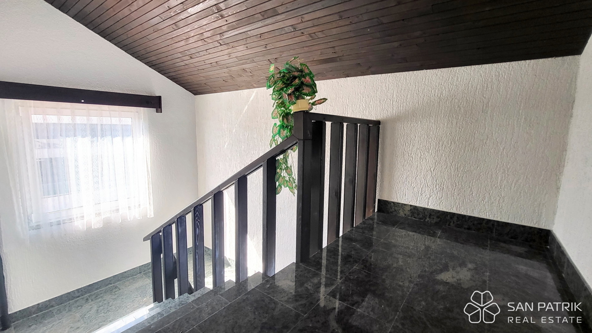 Casa ideale per attività turistica nei dintorni di Novi Vinodolski