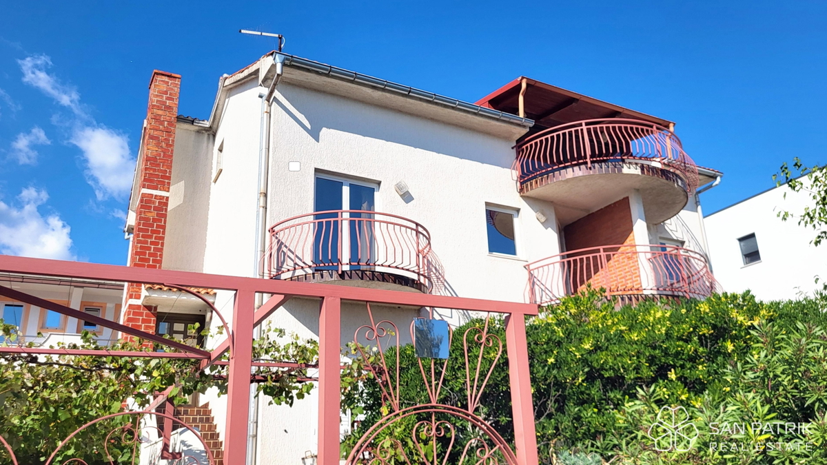 Casa ideale per attività turistica nei dintorni di Novi Vinodolski