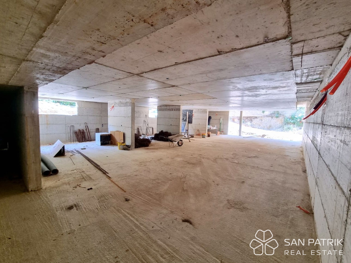 Isola di Krk, Città di Krk - Terreno edificabile con progetto