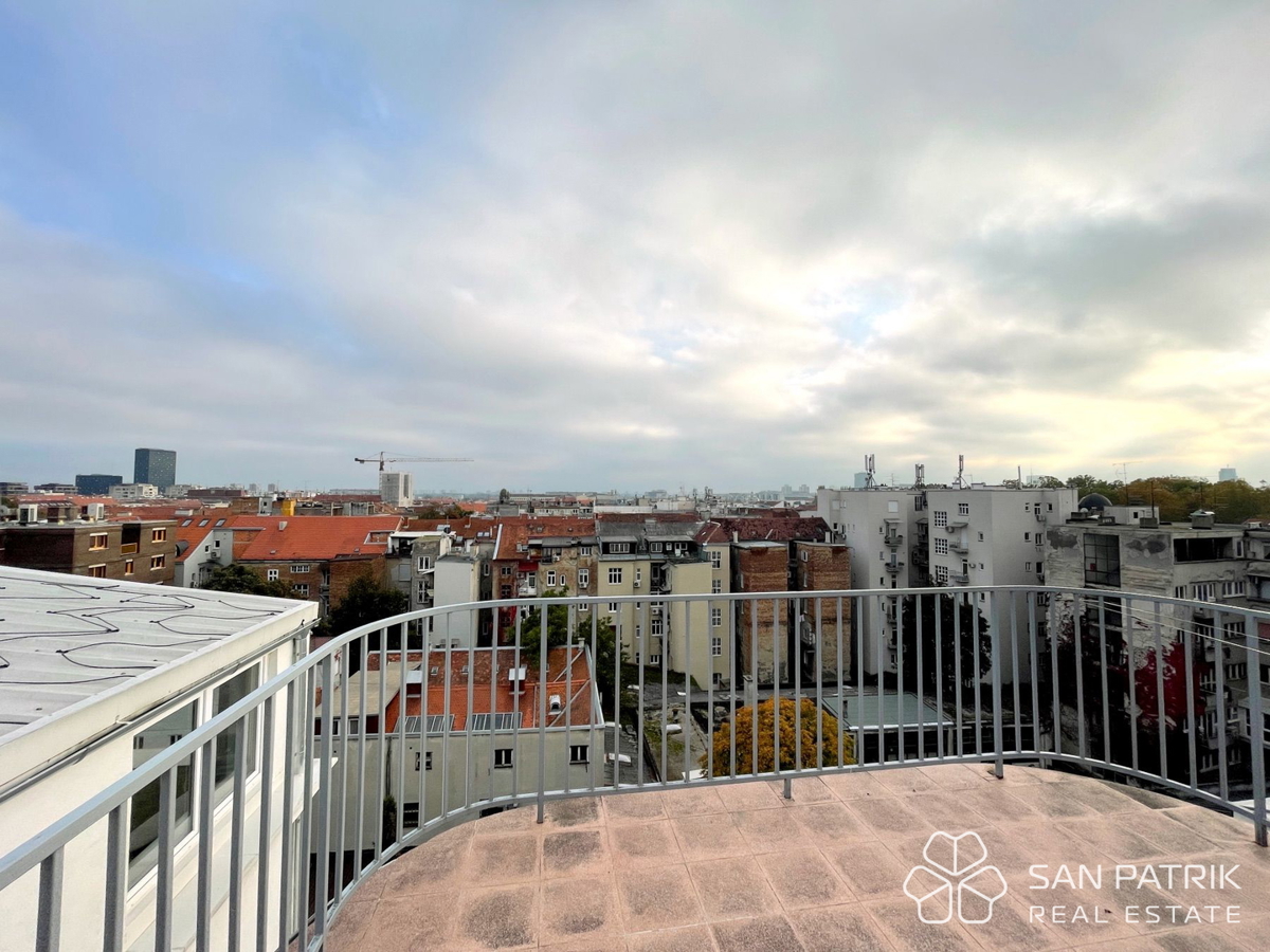 Centro - Amruševa: Appartamento trilocale con ufficio (107,87 m2) con terrazza e vista