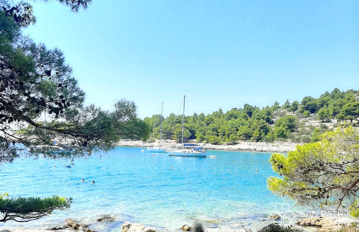 NUOVA COSTRUZIONE CON PISCINA – APPARTAMENTO SU DUE LIVELLI A MURTER