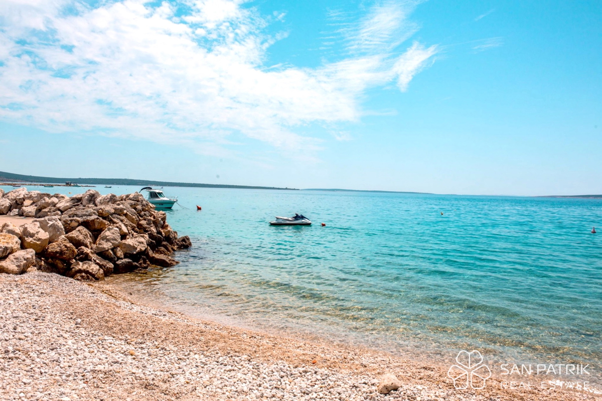 Novalja - appartamento moderno in quartiere tranquillo, a 450 m dal mare