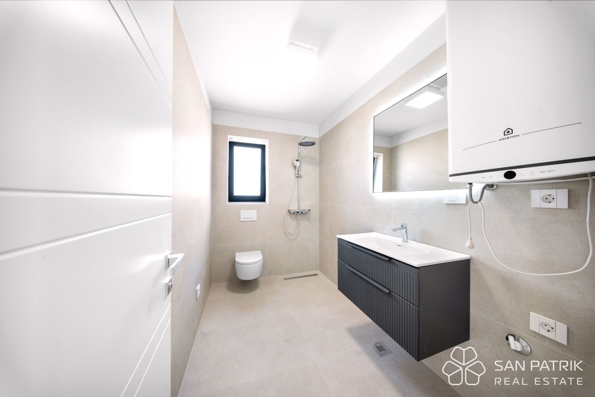 Privlaka Seafront Residences – appartamento moderno (69 m2) in prima fila sul mare