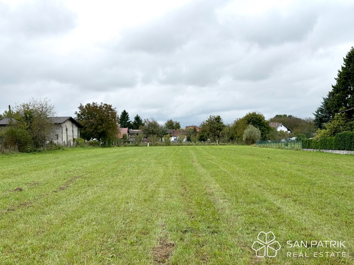 Terreno per sviluppo di un complesso residenziale (42 appartamenti) nelle vicinanze di Samobor