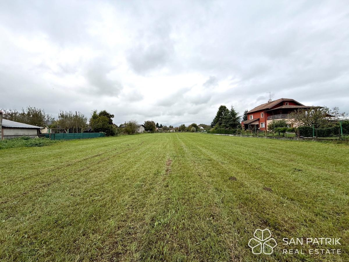 Terreno per sviluppo di un complesso residenziale (42 appartamenti) nelle vicinanze di Samobor