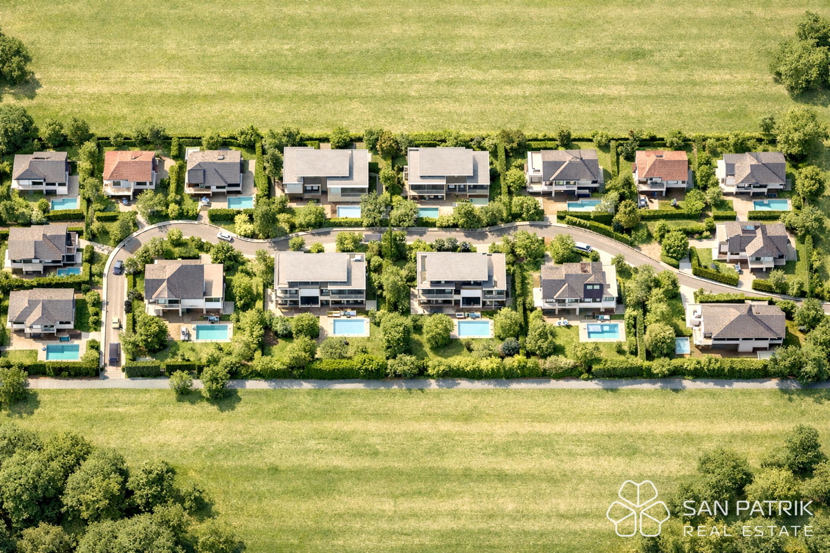 Terreno per sviluppo di un complesso residenziale (42 appartamenti) nelle vicinanze di Samobor