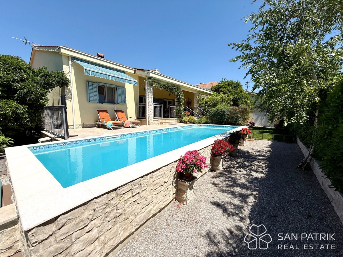 AUTENTICA VILLA DALMATICA – FUSIONE DI TRADIZIONE E TECNOLOGIA MODERNA