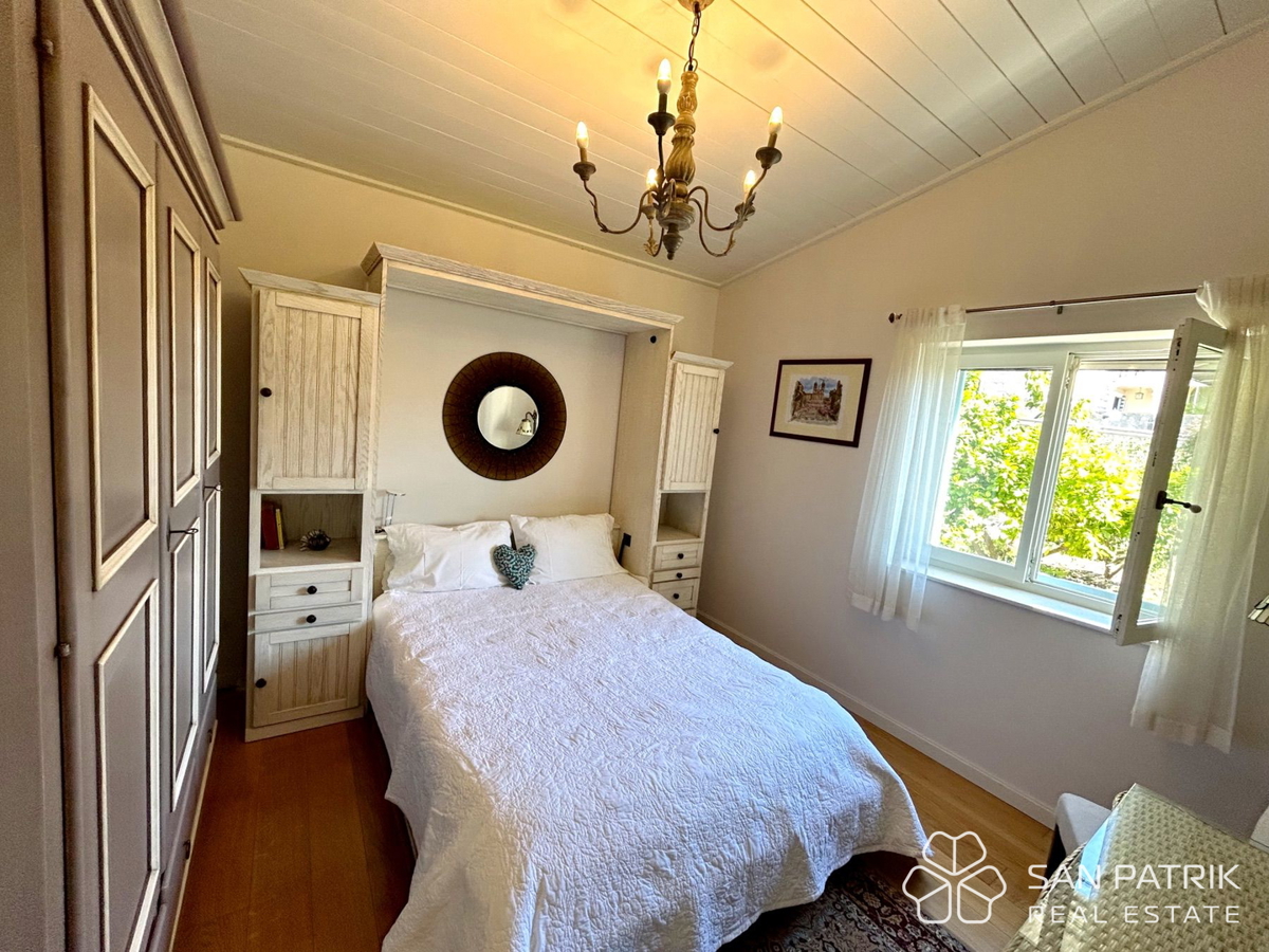 AUTENTICA VILLA DALMATICA – FUSIONE DI TRADIZIONE E TECNOLOGIA MODERNA