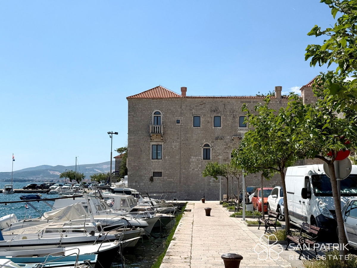 AUTENTICA VILLA DALMATICA – FUSIONE DI TRADIZIONE E TECNOLOGIA MODERNA