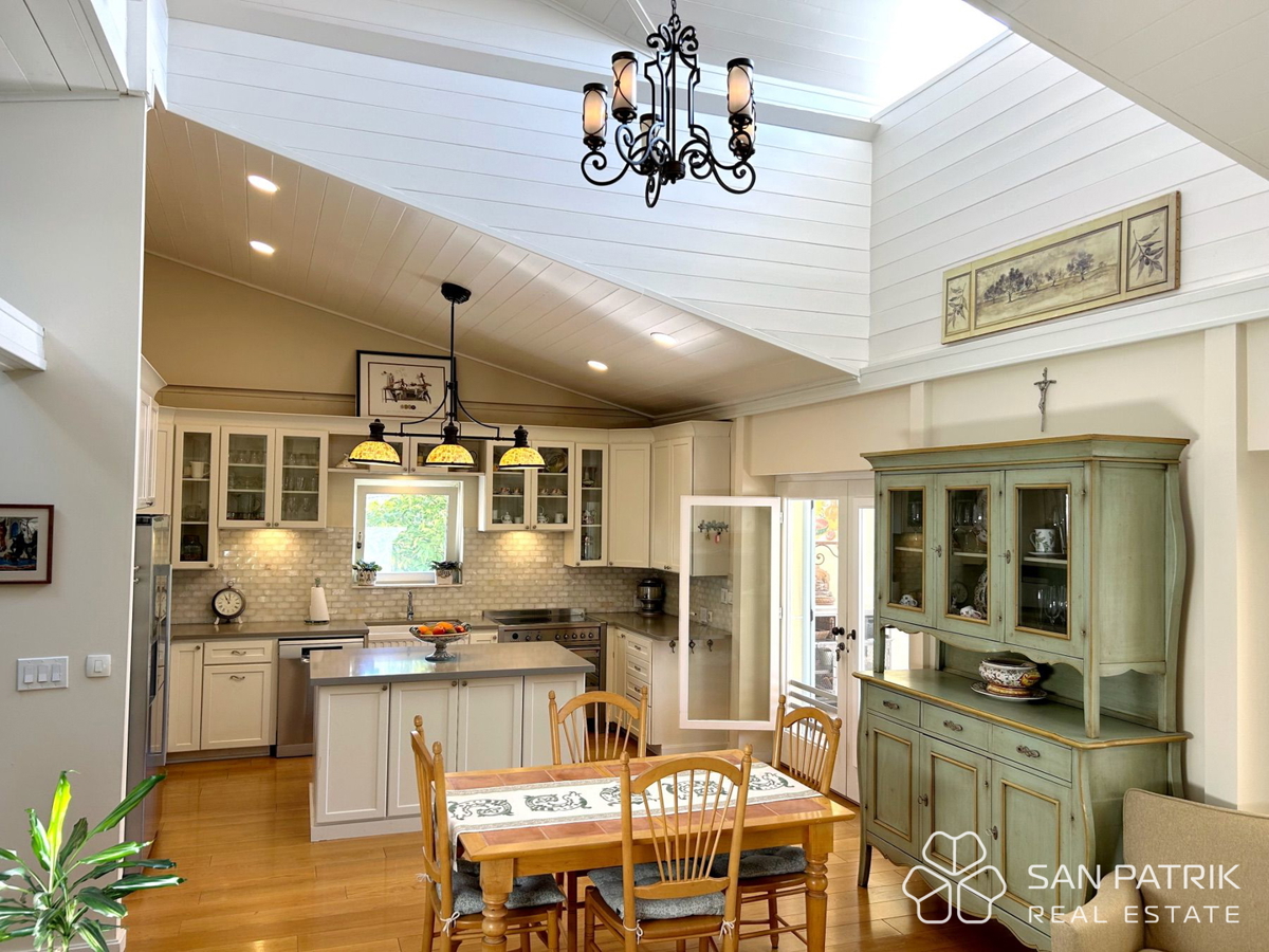 AUTENTICA VILLA DALMATICA – FUSIONE DI TRADIZIONE E TECNOLOGIA MODERNA