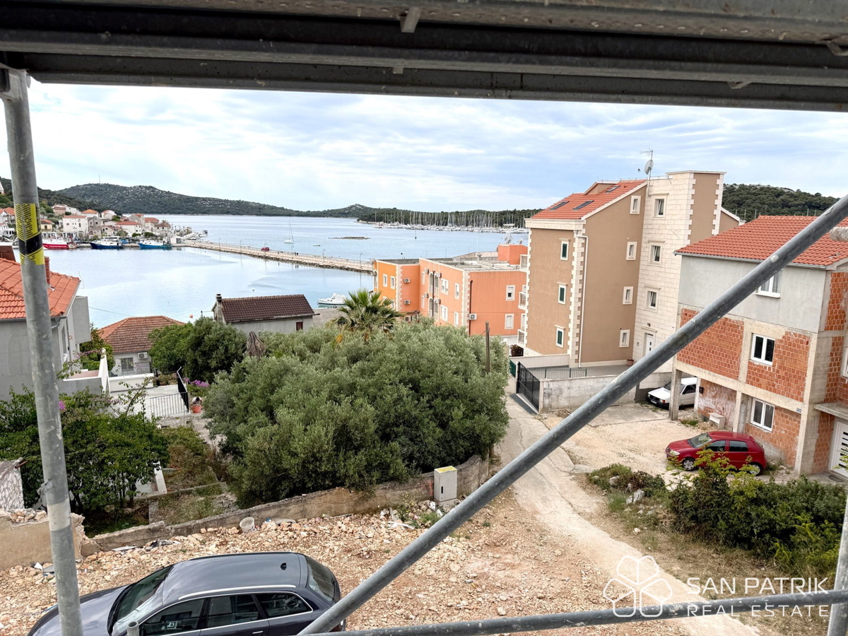 ROGOZNICA – NUOVA COSTRUZIONE IN CENTRO, A 70m DAL MARE – VISTA PANORAMICA