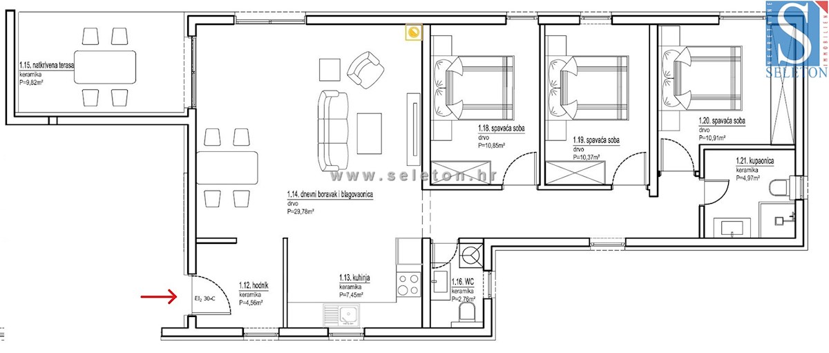 Poreč-Parenzo, nuovo appartamento di 95 m2 con giardino privato di 115 m2, a circa 800 m dal mare (in linea d'aria)