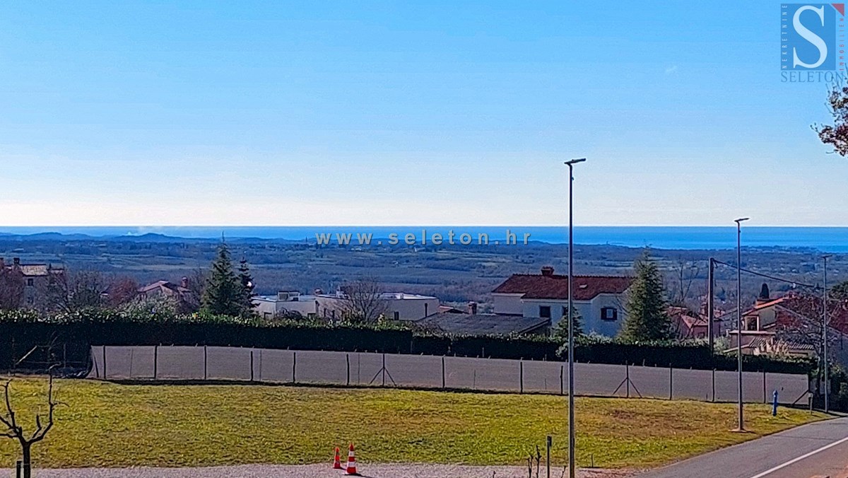 Casa indipendente di 240 m2 con vista mare, piscina e garage vicino a Poreč-Parenzo - in costruzione