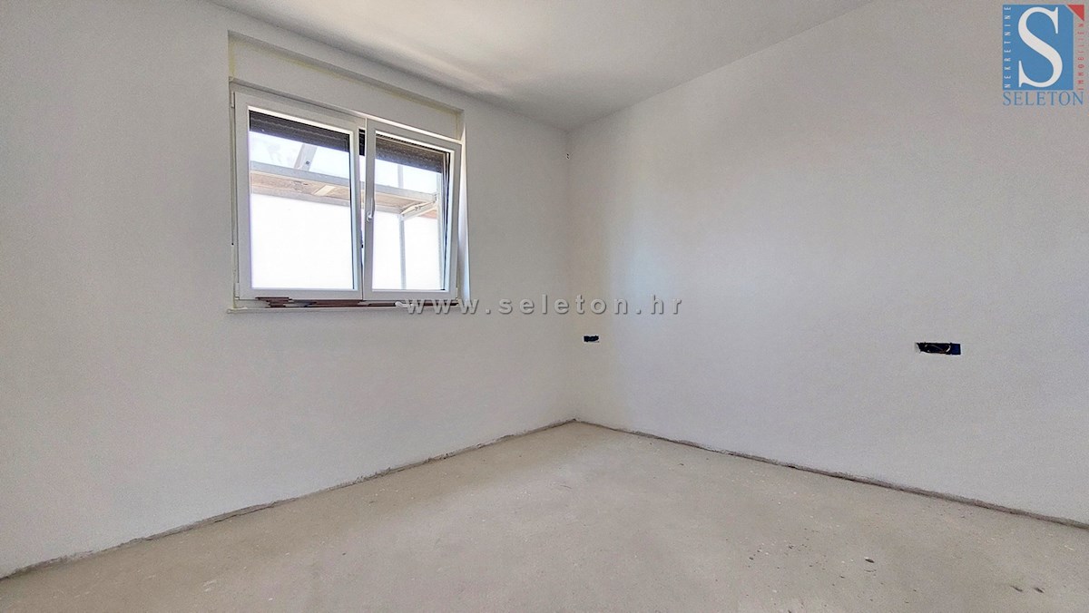 Nuovo appartamento di 67 m2 con vista mare, ASCENSORE, 2 posti auto
