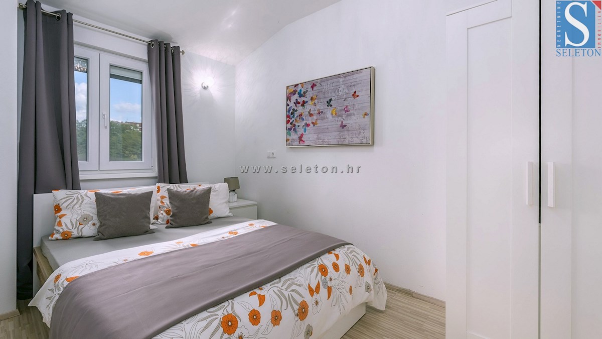 Poreč-Parenzo, casa indipendente di 134 m2 con piscina