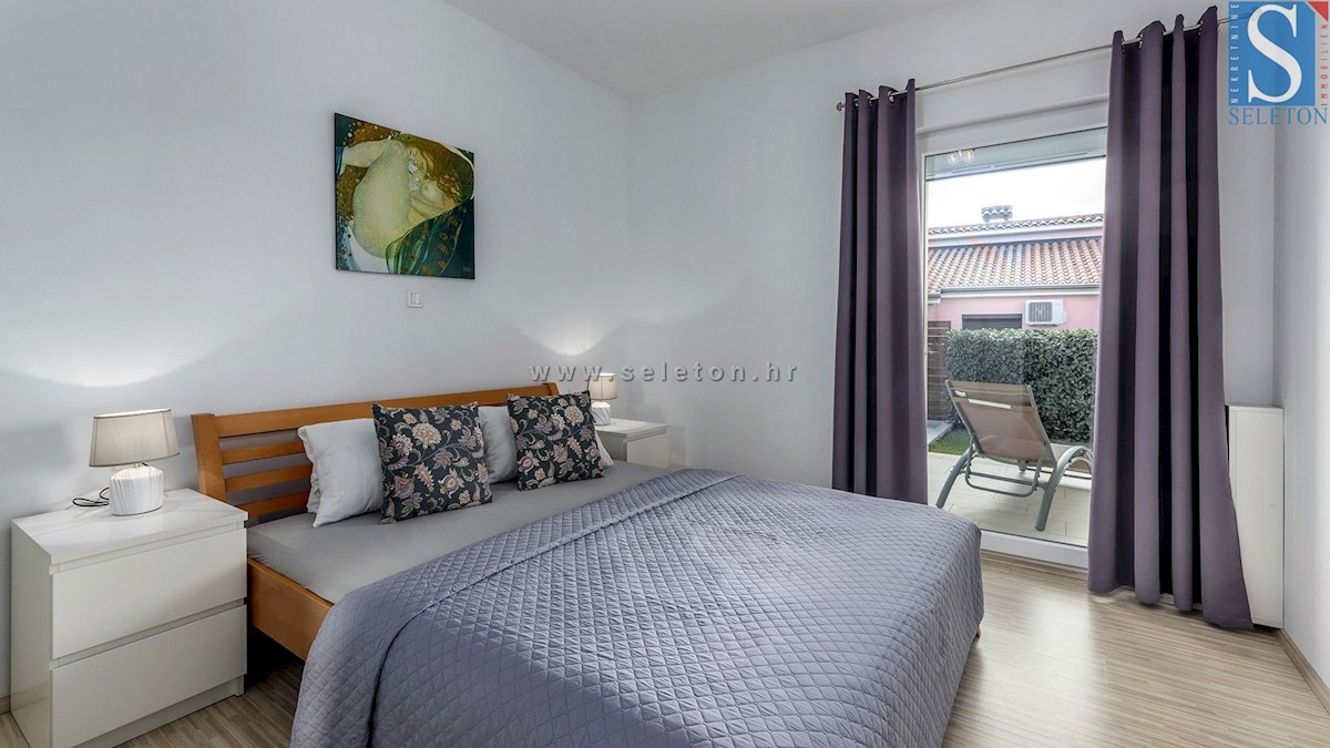 Poreč-Parenzo, casa indipendente di 134 m2 con piscina