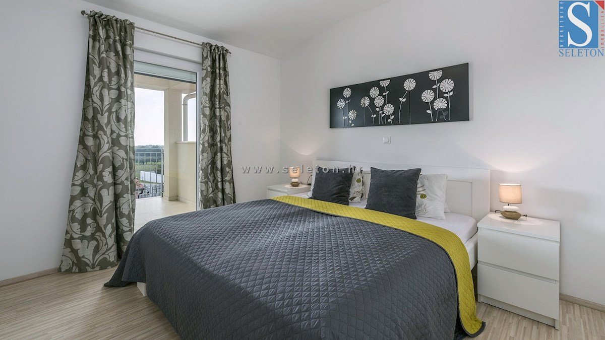 Poreč-Parenzo, casa indipendente di 134 m2 con piscina