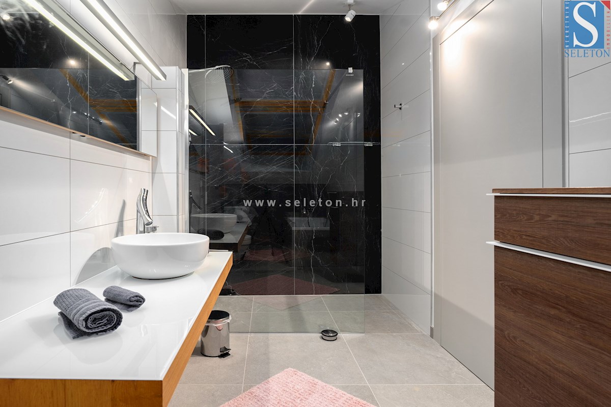 Casa a schiera di 114 m2 con piscina