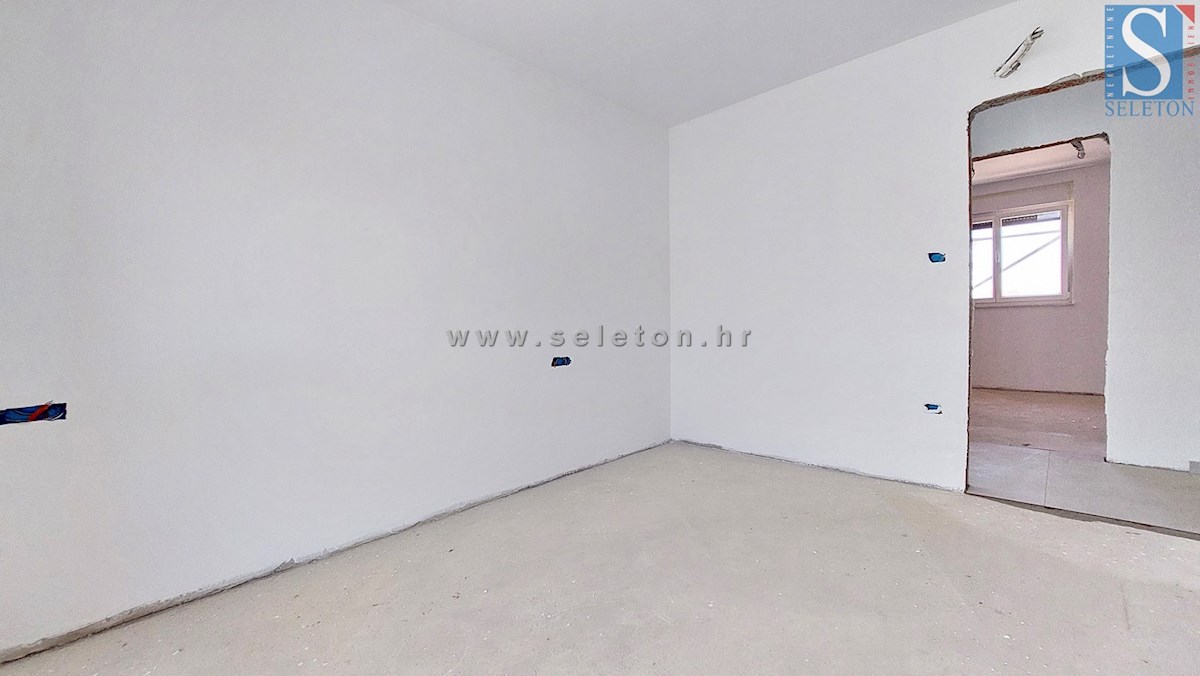 Nuovo appartamento di 67 m2 con vista mare, ASCENSORE, 2 posti auto