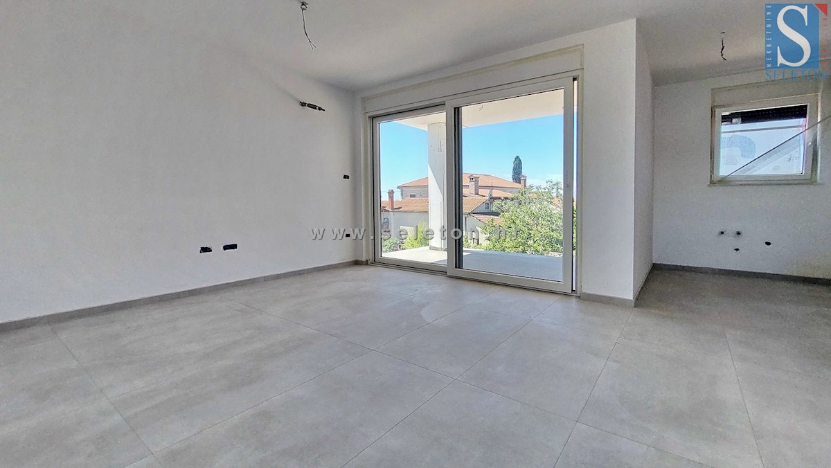 Nuovo appartamento di 67 m2 con vista mare, ASCENSORE, 2 posti auto