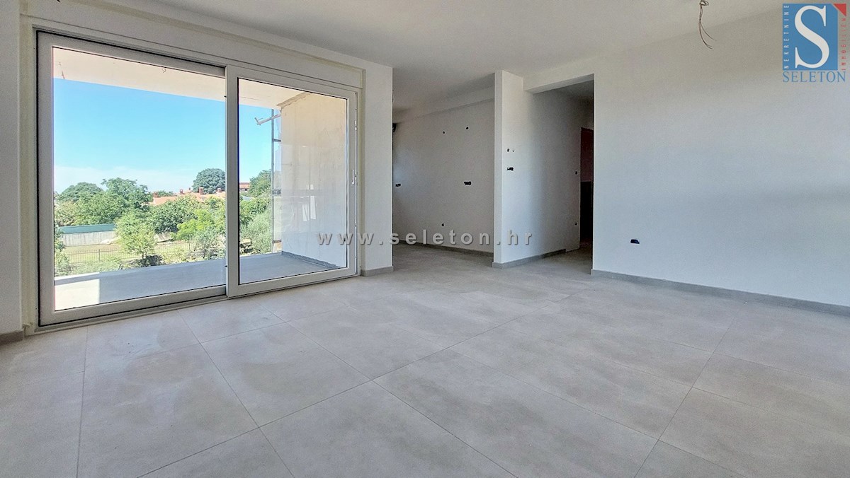 Nuovo appartamento di 67 m2 con vista mare, ASCENSORE, 2 posti auto