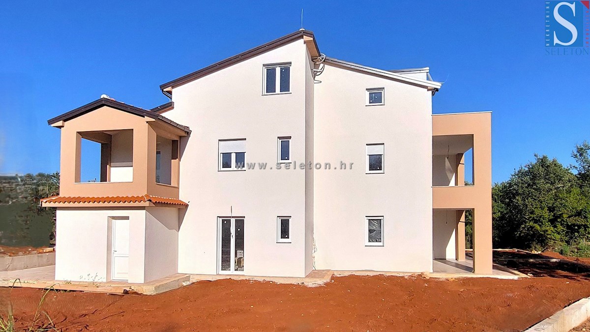 Poreč - dintorni, nuovo appartamento di 66 m2, 2 terrazze