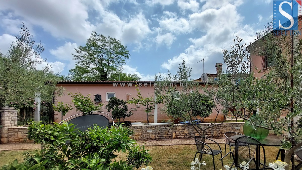 Casa con piscina e vista mare vicino a Parenzo