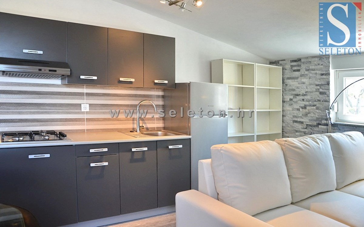 Funtana, appartamento arredato di 41 m2 con vista mare