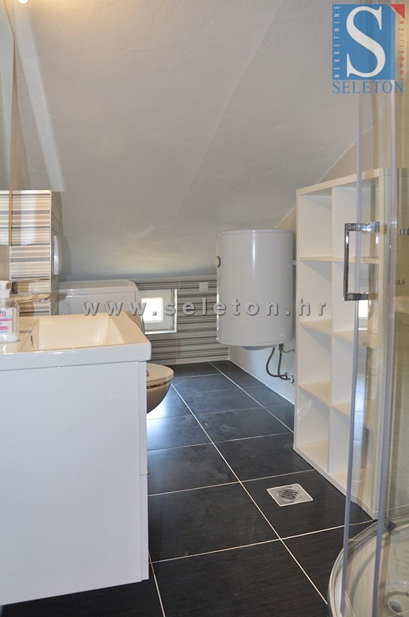 Funtana, appartamento arredato di 41 m2 con vista mare