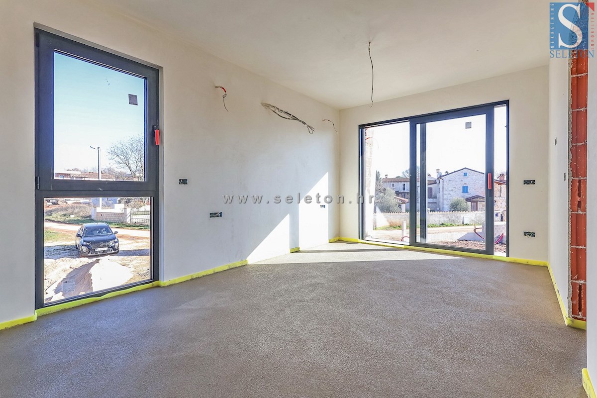 Moderna casa indipendente di 243 m2 con piscina di 36 m2 nelle vicinanze di Poreč-Parenzo - in costruzione