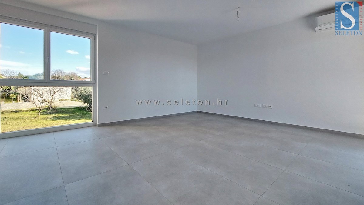 Nuovo appartamento di 67 m2 con vista mare, ASCENSORE, 2 posti auto